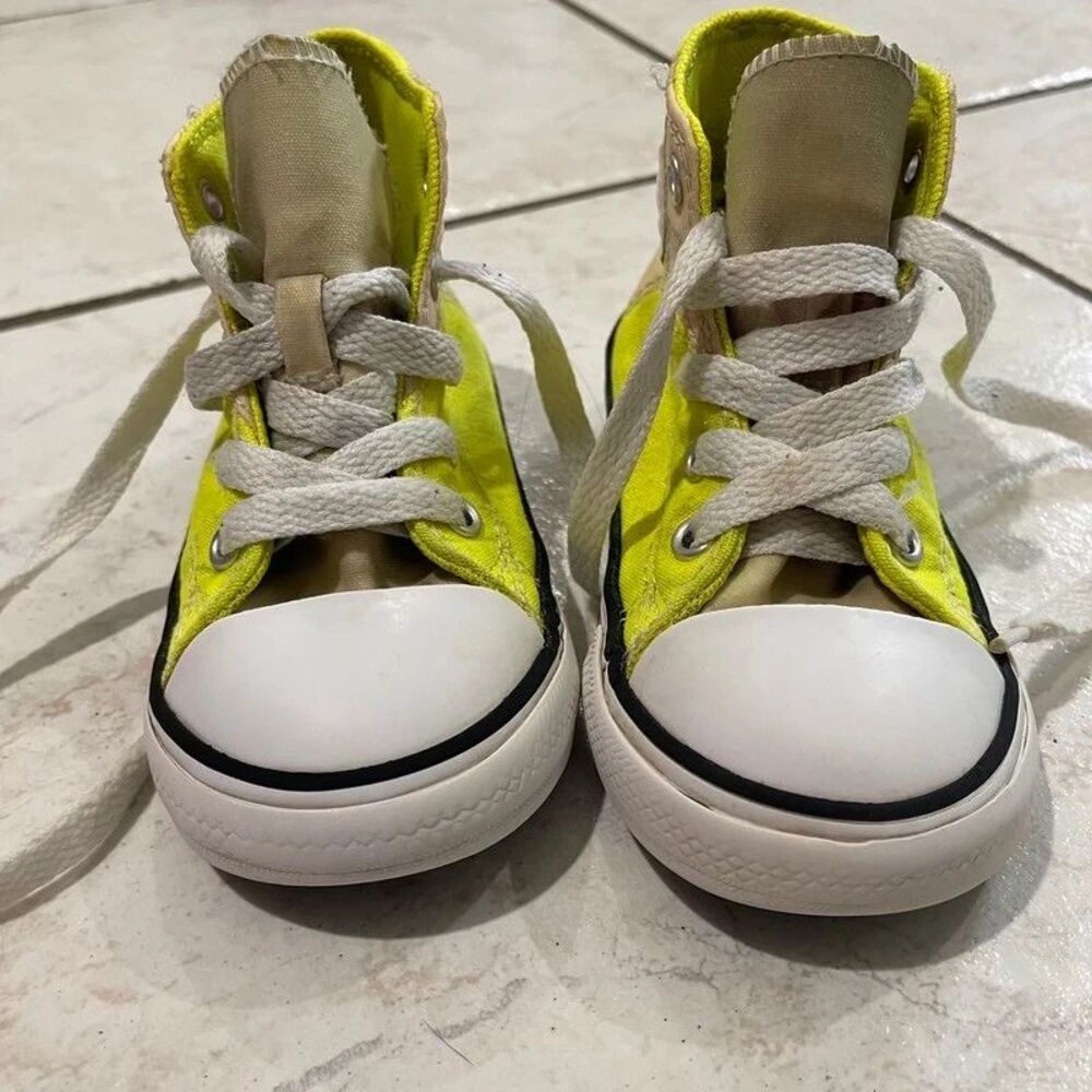 Converse Hightop Sneakers